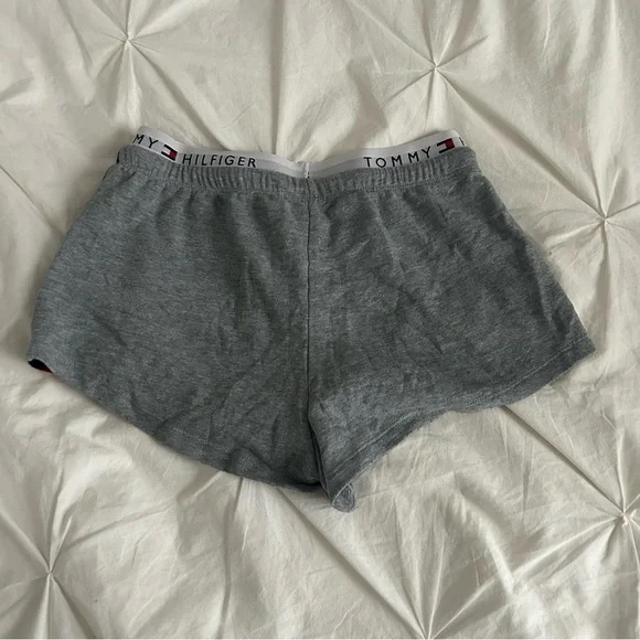 Women’s Tommy Hilfiger Grey Adjustable Athletic Shorts Size: XS - Picture 5 of 7